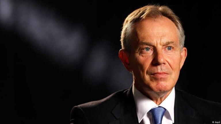 توني بلير watanserb.com