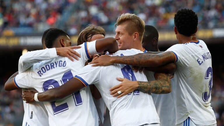 مباراة ريال مدريد وبرشلونة في قمة الكلاسيكو الإسباني watanserb.com