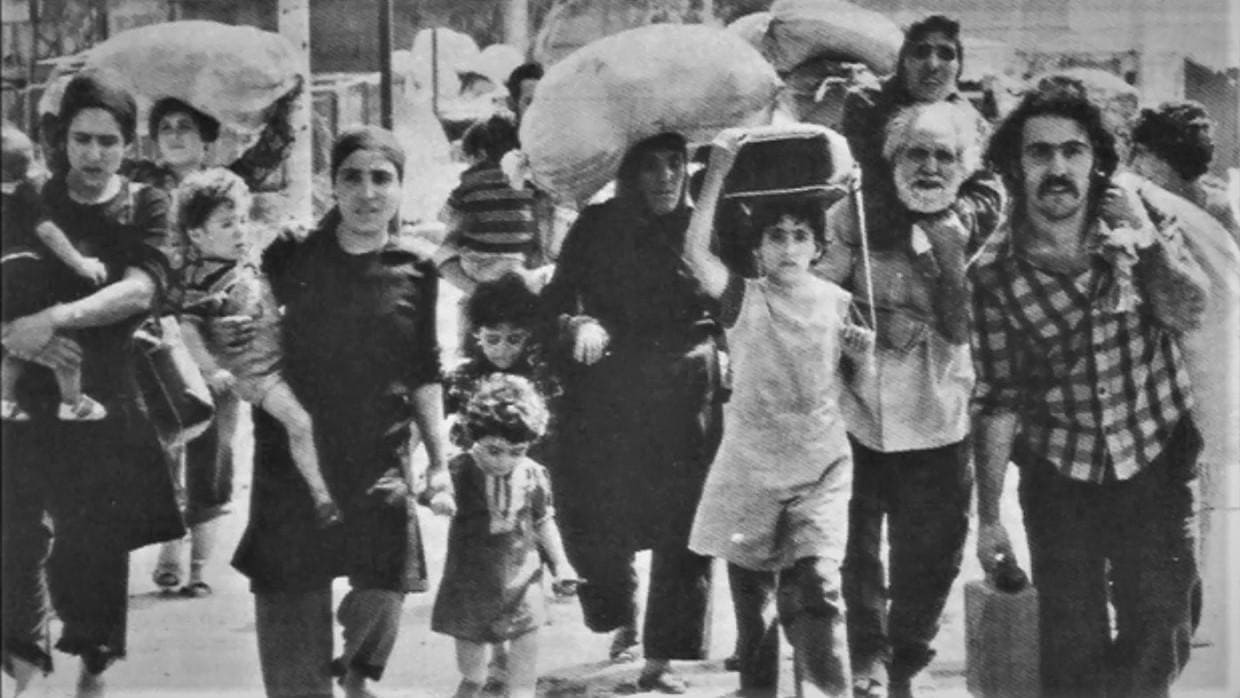 اللاجئون الفلسطينيون