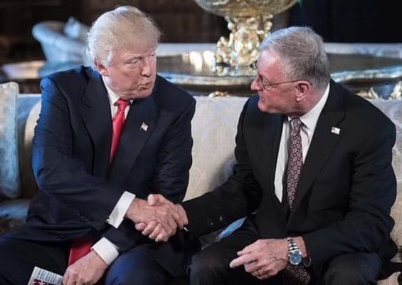 مستشار ترامب السابق الجنرال كيث كيلوغ