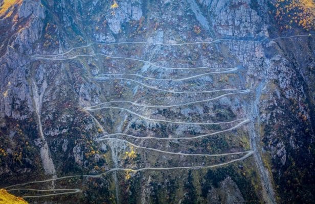  طريق Bayburt D915 بتركيا