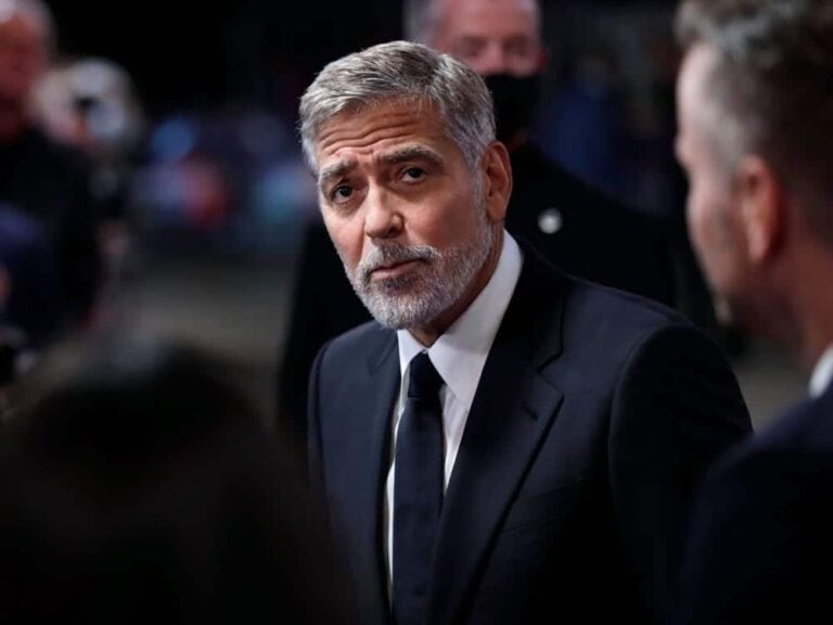 جورج كلوني: لهذا السبب أشعر بالندم أمام أطفالي جورج كلوني يقول انه إنه سيشعر "بالندم" في يوم ما أمام أطفاله إذا ما سُئل عن عدم التزامه بالقضايا التي يناضل من أجلها watanserb.com