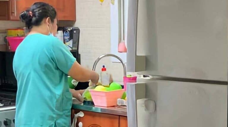 فيديو التحرش بعاملة منزلية من كينيا في السعودية يثير ضجة watanserb.com