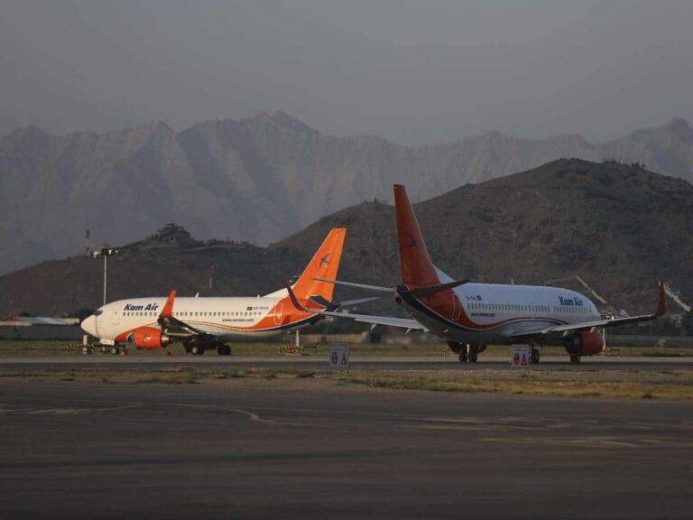 الإمارات تدخل في مواجهة جديدة مع خصمها قطر بشأن مطار حامد كرزاي الدولي watanserb.com