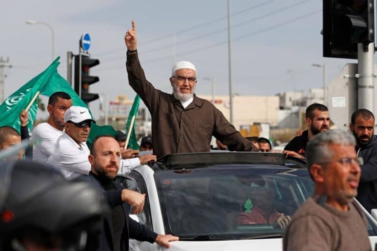 رائد صلاح watanserb.com