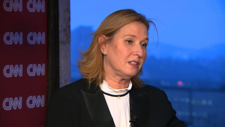 تركي الفيصل يثني على ليفني watanserb.com