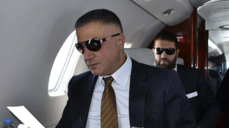 اشتهر بمهاجمة “أردوغان”.. الإمارات تعتقل رجل المافيا التركي سادات بكر الإمارات تعتقل رجل المافيا التركي سادات بكر watanserb.com