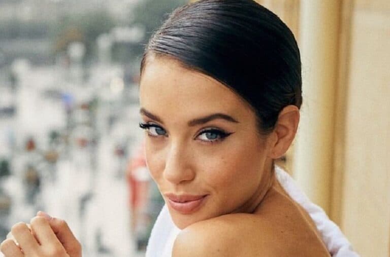 نجمة لا كاسا دي بابيل "ماريا بيدرازا" بملابس شفافة في مهرجان البحر الأحمر watanserb.com