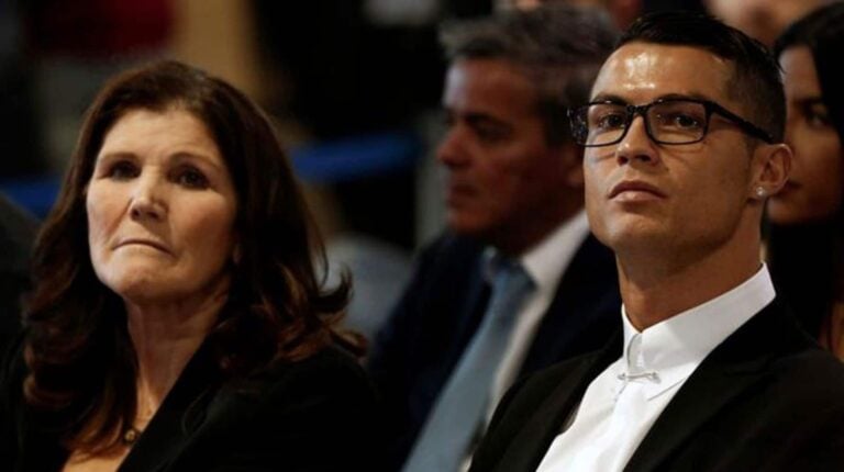 والدة الدون رونالدو تحدد موعد اعتزاله لكرة القدم والدة رونالدو تحدد موعد اعتزاله كرة القدم watanserb.com