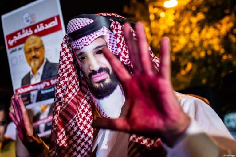 يدا محمد بن سلمان ملطختان بالدماء watanserb.com