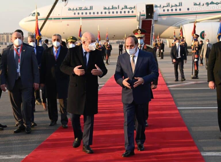 السيسي يستقبل تبون watanserb.com