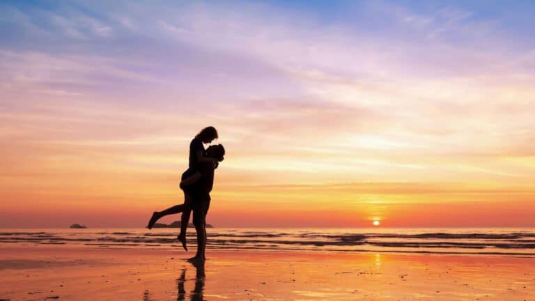 إليك أفضل وجهات شهر العسل في أوروبا لعام 2022 (صور) | تفاصيل وخلفيات أفضل وجهات شهر العسل 2022 في اوروبا watanserb.com