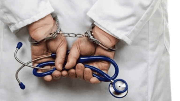 مصر.. طبيب عراقي يعاشر قاصراً في ليلة حمراء ولم يتخيل ما ستفعله به لاحقاً! watanserb.com