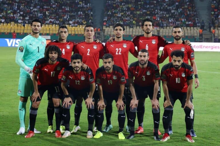 فضيحة الفيديو المسرب للمدرب ضياء السيد عن المكافأة المالية لنجوم منتخب مصر watanserb.com