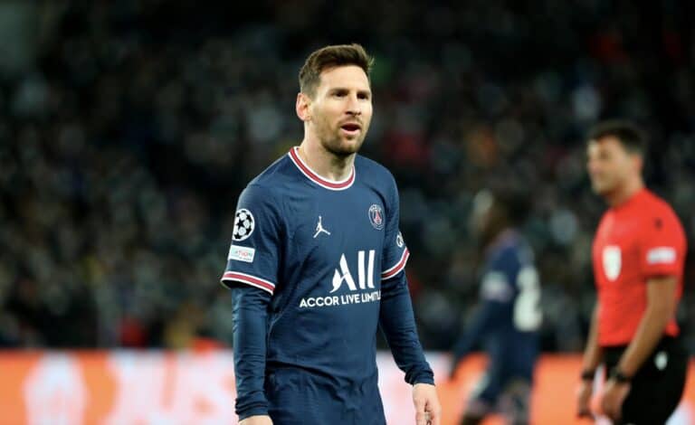 باريس سان جيرمان يعلن إصابة البرغوث ميسي بوباء كورونا | تفاصيل وخلفيات باريس سان جيرمان يعلن إصابة ميسي بفيروس كورونا watanserb.com