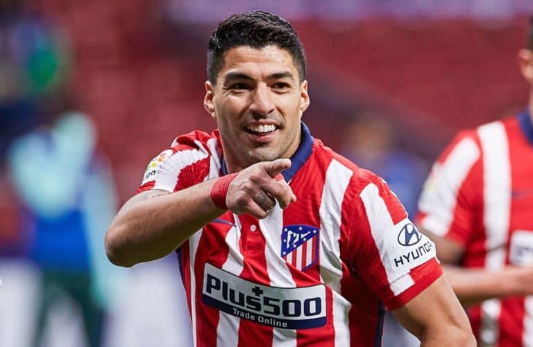 لويس سواريز والأنباء عن قرب التوقيع مع الهلال السعودي watanserb.com