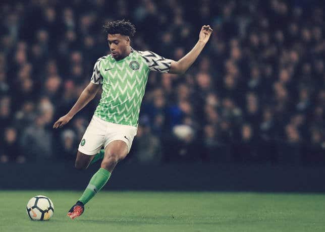 ويلفريد نديدي نجم المنتخب النيجيري وفريق ليستر سيتي الإنجليزي بقيمة 60 مليون يورو.