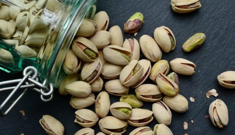 حفنة من الفستق لزيادة الرغبة الجنسية والوصول إلى هزات الجماع watanserb.com