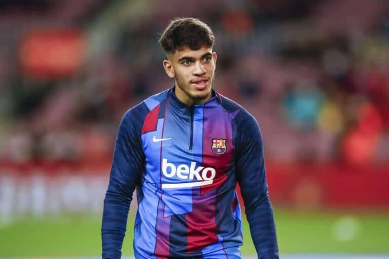 عبد الصمد الزلزولي يثير ضجة واسعة عبر السوشيال ميديا بعد صورته الأخيرة نجم برشلونة عبد الصمد الزلزولي يثير التكهنات بعد نشره صورة بقميص المنتخب المغربي watanserb.com