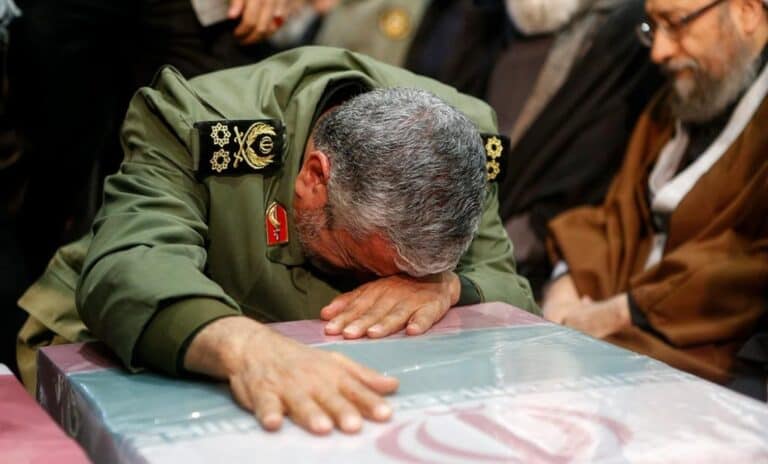 “ميدل إيست آي”: كيف انعكس اغتيال قاسم سليماني سلباً على أمريكا وإسرائيل! اغتيال قاسم سليماني انعكس سلباً على أمريكا وإسرائيل watanserb.com