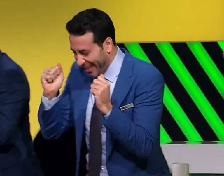 محمد أبوتريكة يحتفل وطاقم تحليل بي إن سبورت بتأهل تونس watanserb.com