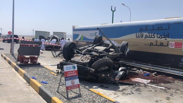 وفاة 3 معلمات في محوت في سلطنة عمان بحادث سير watanserb.com