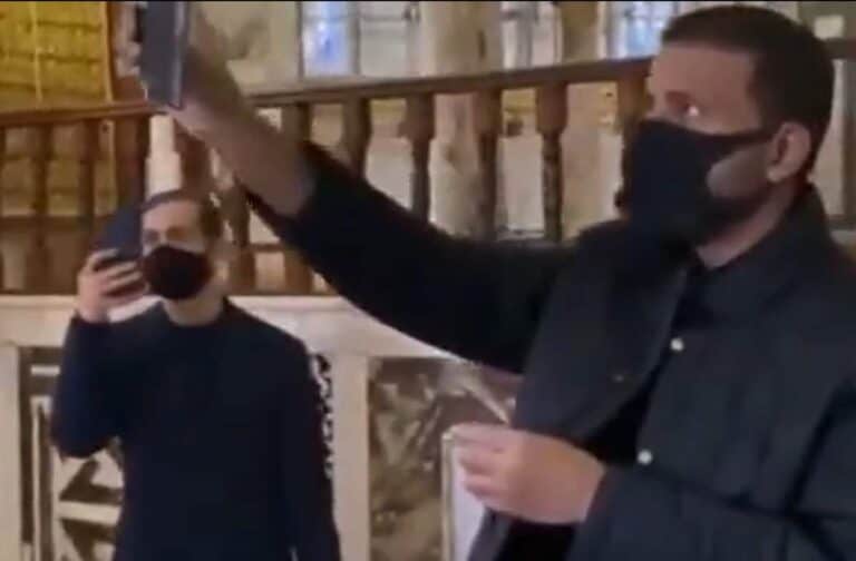 وفد إماراتي يقتحم الأقصى بحماية شرطة الإحتلال watanserb.com