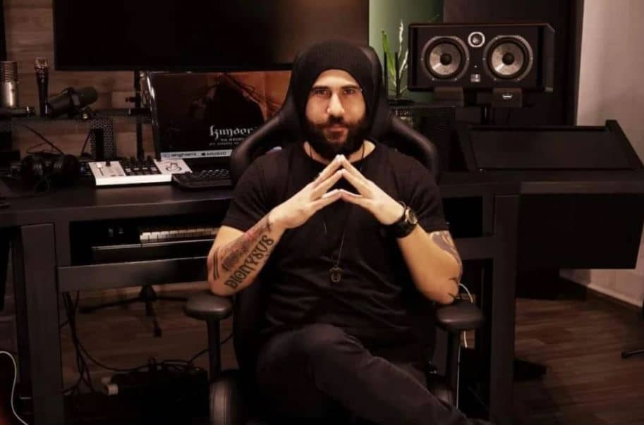 مصرع فنان لبناني