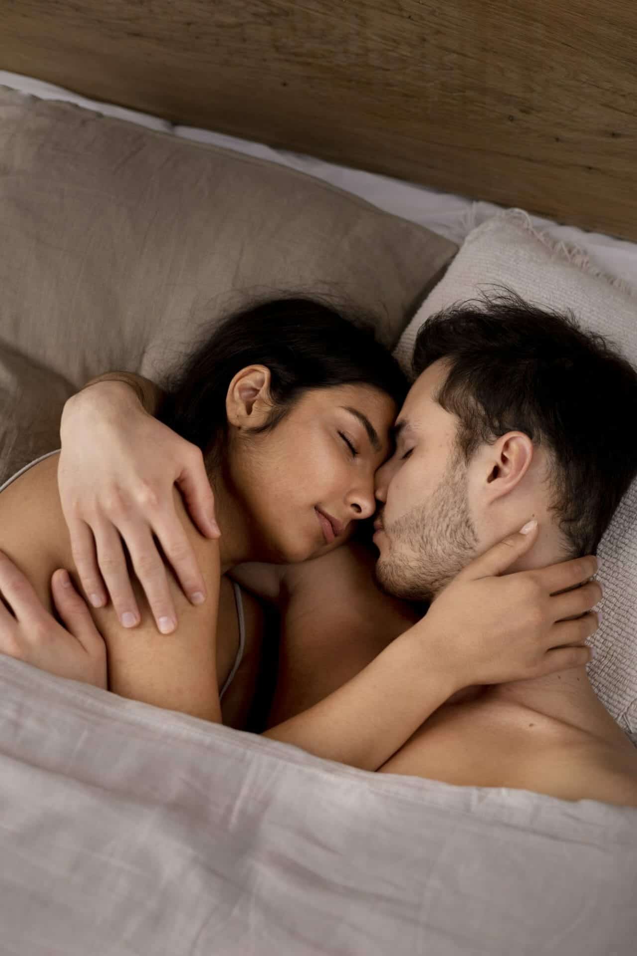 عدة عوامل تحدد نوع العلاقة الحميمية