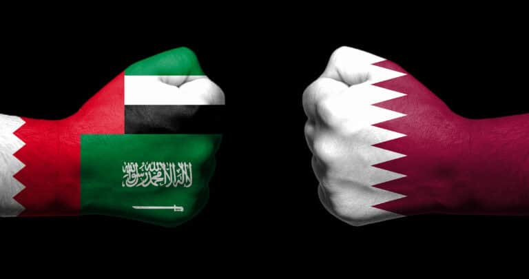 الإمارات ضرب اقتصاد قطر watanserb.com