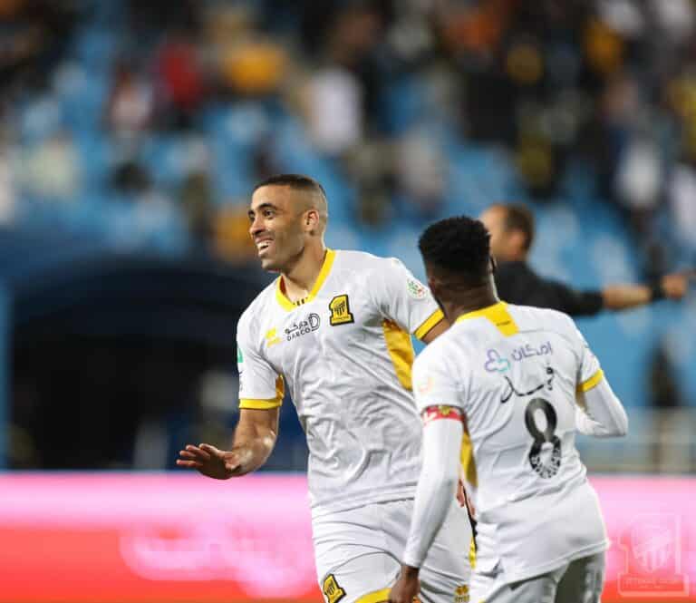 ترتيب الدوري السعودي بعد مواصلة الاتحاد التربع على عرش الصدارة الاتحاد يواصل التحليق في صدارة ترتيب الدوري السعودي قبيل افتتاح المواجهة ال22 watanserb.com