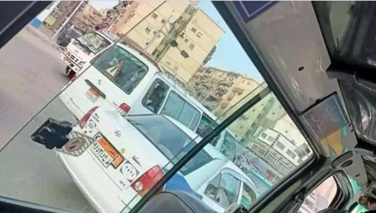 مصر.. سائق ميكروباص يُغضب الأهالي بلافتة خادشة لحياء السيدات وما تحتويه صادم! watanserb.com