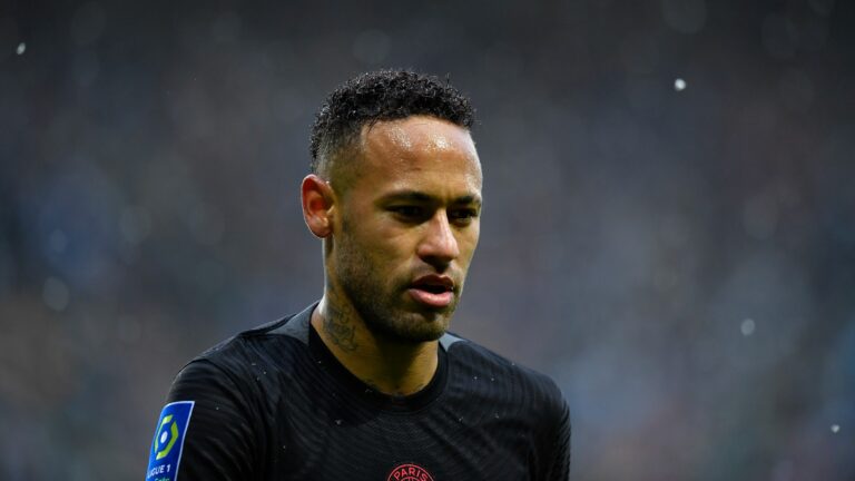 البرازيلي نيمار جونيور والرحيل عن باريس سان جيرمان watanserb.com