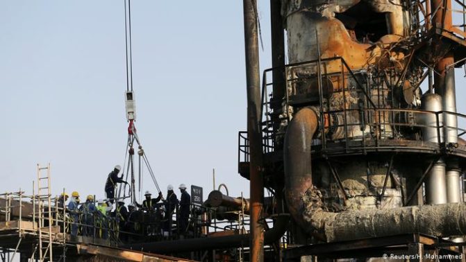 شاهد حجم الدمار الذي لحق بمحطة نفطية سعودية عقب استهدافها من قبل الحوثيين دمار أرامكو السعودية watanserb.com