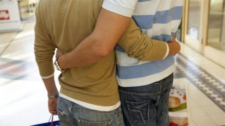 اختطاف واغتصاب وتعذيب وقتل متحولين جنسياً ومتحولات في العراق watanserb.com