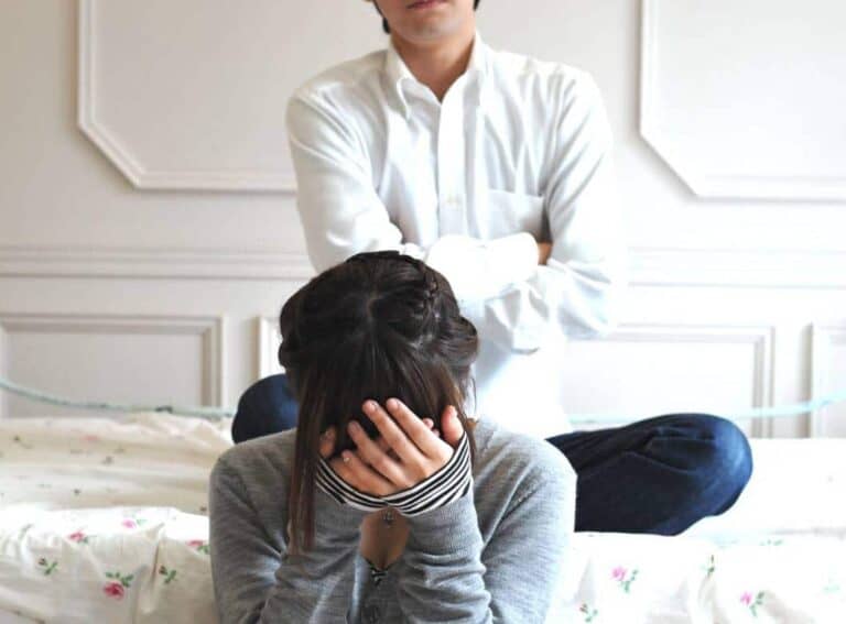 لبنان.. رجل يغتصب حبيبته بعدما اكتشفت حقيقة صادمة عنه ويدعو صديقه لمشاركته المضاجعة! watanserb.com