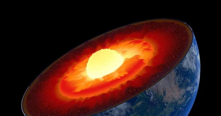 بقعتان غريبتان في باطن الأرض تثير حيرة العلماء! (شاهد) watanserb.com