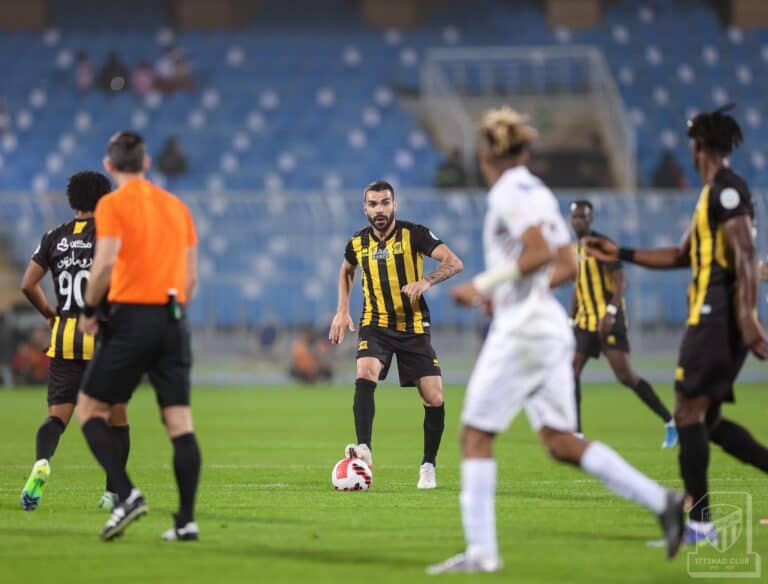 مباراة الاتحاد والشباب في قمة منافسات الدوري السعودي watanserb.com