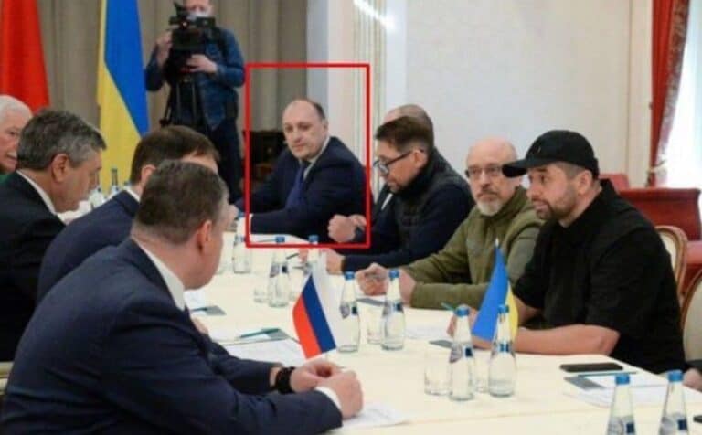 مقتل عضو في الوفد الأوكراني بتهمة الخيانة watanserb.com serbapp.com