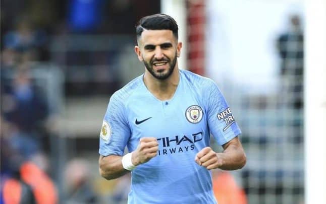 والدة رياض محرز تفتتح مسجد التقوى في الجزائر الذي تبرع ببنائه watanserb.com