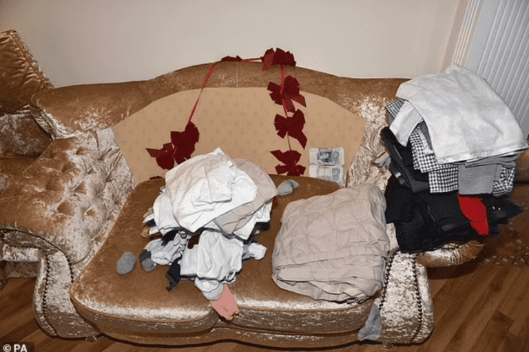 زعيم مافيا المخدرات في بريطانيا ضبط بقصره آلاف الدراهم الإماراتية محشوة في وسائد (شاهد) زعيم مافيها بريطاني يحوي آلاف الدراهم الإمارتية في بيته watanserb.com