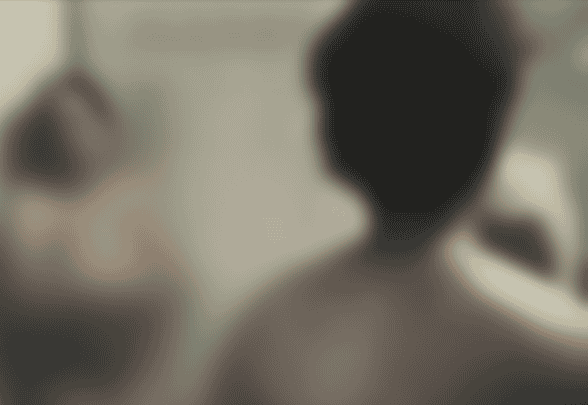 سيدة تقتل عشيقها بسبب ابتزازها بفيديو إباحي watanserb.com