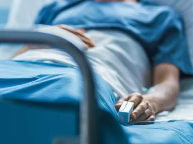 محكمة كويتية تصدر حكماً صارماً ضد قاتلي شقيقتهما فاطمة علي العجمي watanserb.com