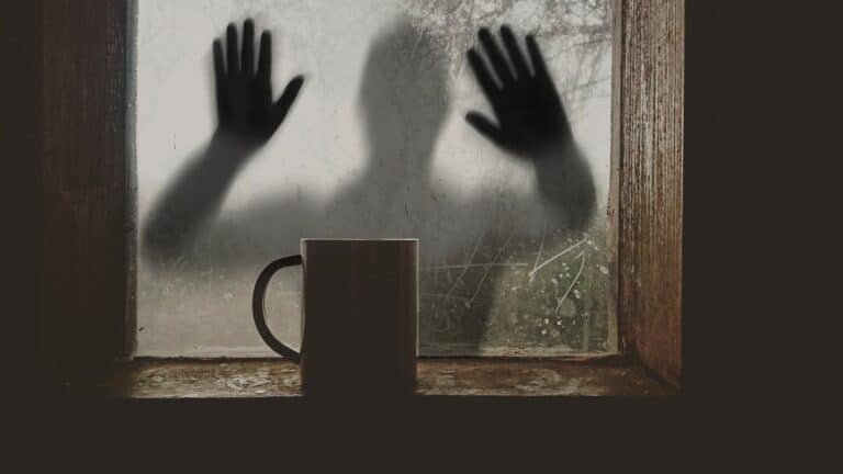 المغرب..”فقيه” ملتحي يغتصب ابنته القاصر وما فعله لمحاولة إجهاضها مروع! فقيه يغتصب ابنته في فاس في المغرب watanserb.com