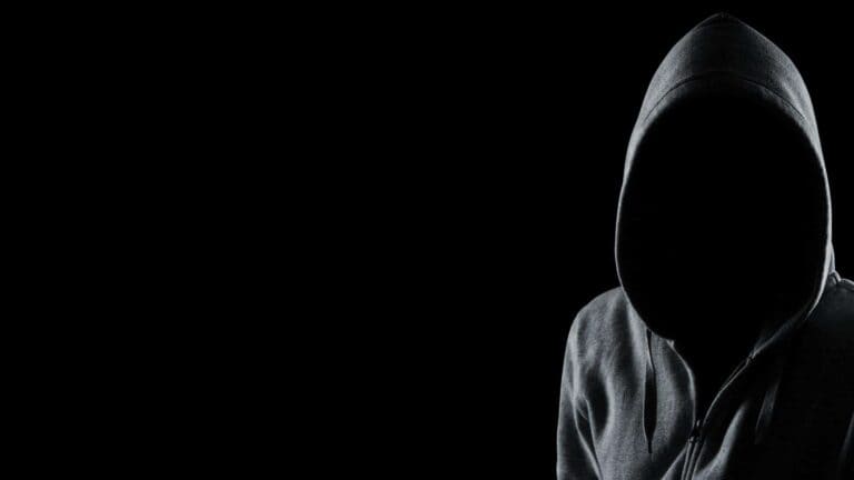 جريمة العارضية.. القبض على ناحر الأسرة الكويتية واعترافات صادمة! watanserb.com