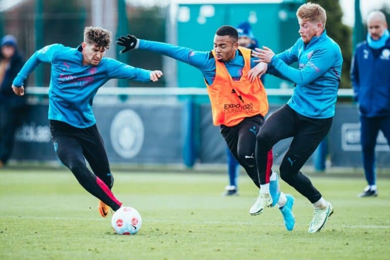 مباراة مانشستر سيتي وكريستال بالاس في منافسات الدوري الإنجليزي watanserb.com serbapp.com