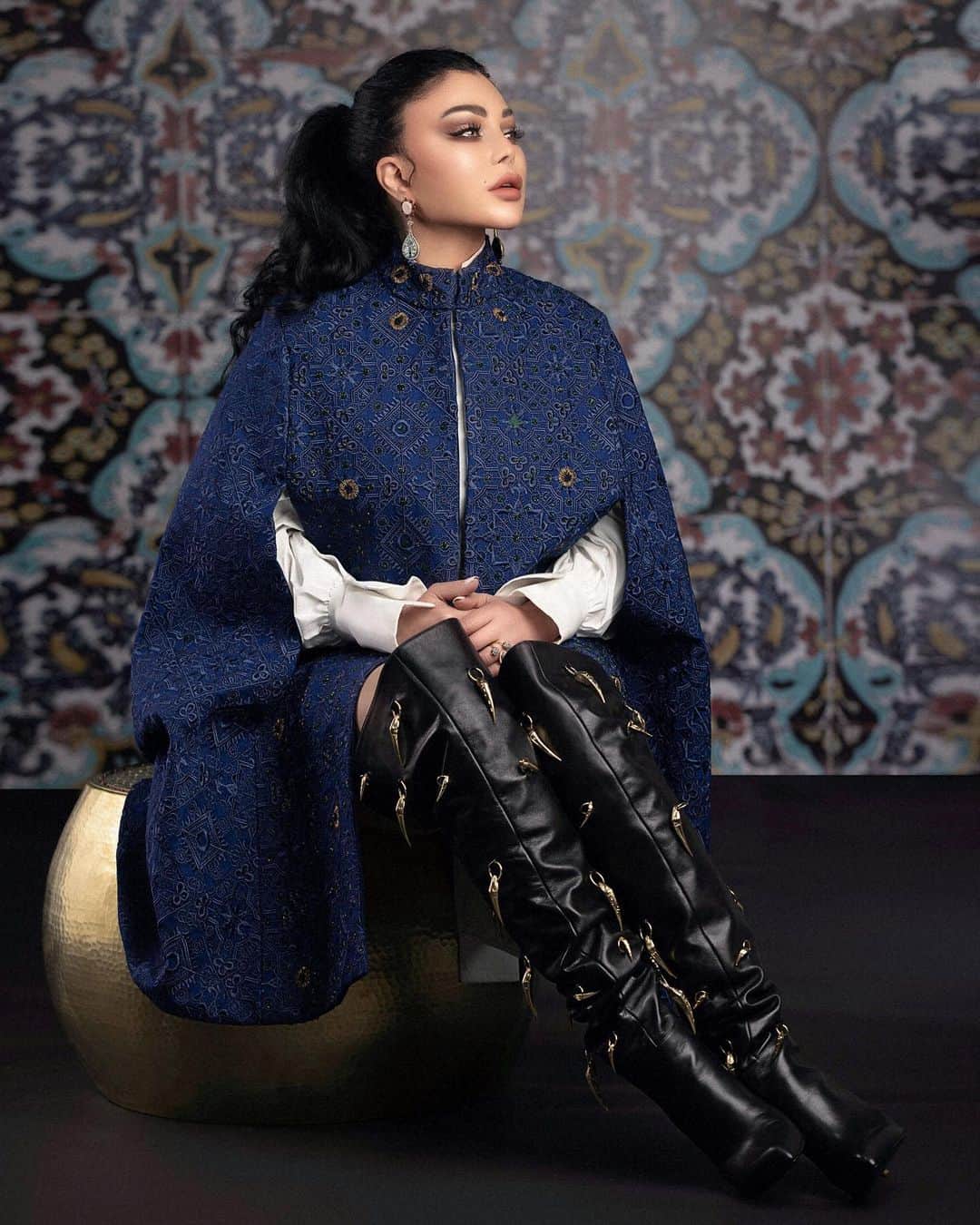 عباءات هيفاء وهبي