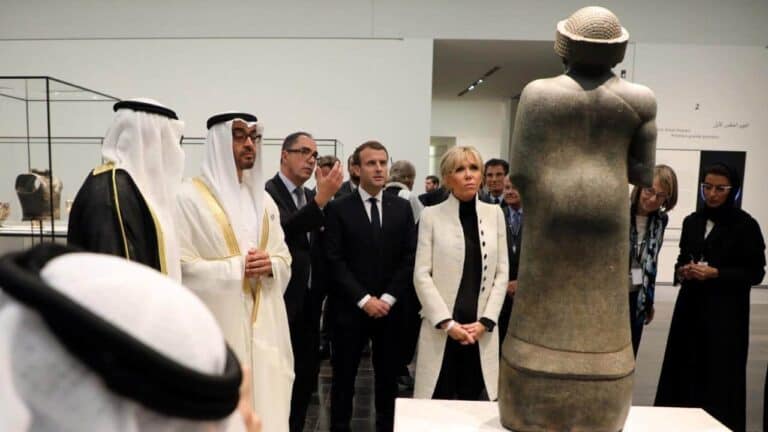 قضية الآثار الكبرى watanserb.com