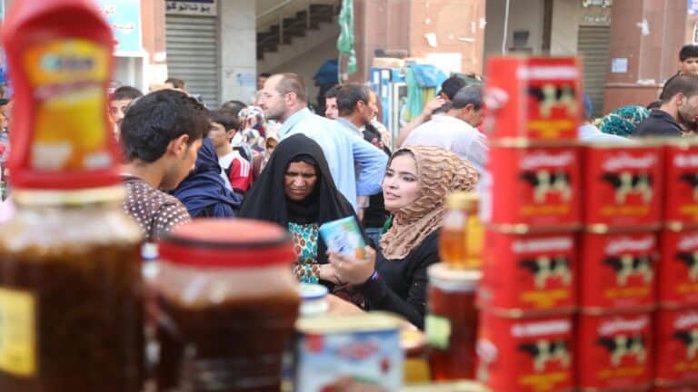 السعودية ومصر نموذجا.. إيكونوميست: دول عربية تمص دماء فقرائها لصالح الأثرياء مصر السعودية watanserb.com