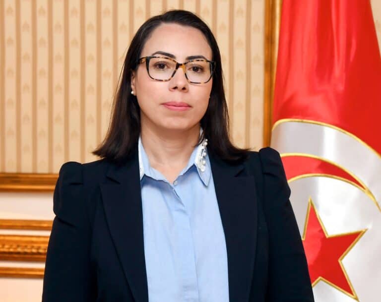 نادية عكاشة watanserb.com